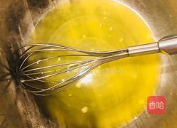 樱桃彩绘蛋糕卷的做法图解2