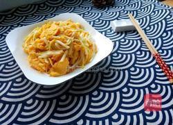 韭黄炒鸡蛋的做法图解1