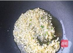 蒜蓉粉丝扇贝的做法图解2