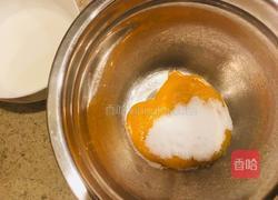 三色戚风蛋糕的做法图解2