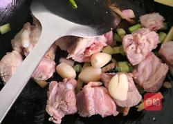 海参蒸排骨的做法图解3