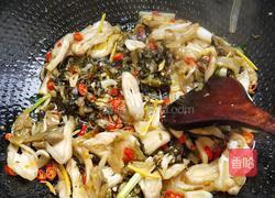 酸辣肥肠的做法图解5