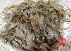 油炸小河虾的做法图解1