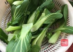 油菜炒鸡蛋的做法图解1