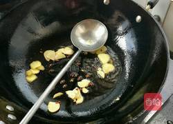 家常芹菜炒肉的做法图解1