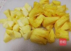 菠萝苹果汁的做法图解2