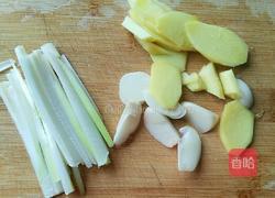 卤牛肉的做法图解4