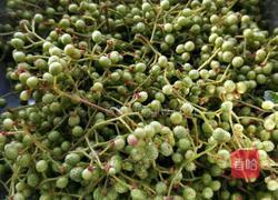 油炸鲜花椒的做法图解1