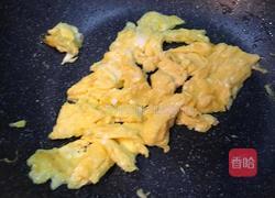 油菜炒鸡蛋的做法图解4