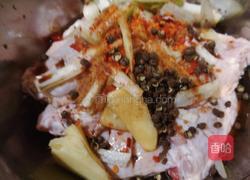 香辣烤鸡翅的做法图解3