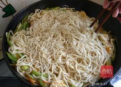 豆角肉片焖面的做法图解25