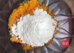 香煎南瓜饼的做法图解3