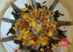 紫苏咸蛋黄虾的做法图解5