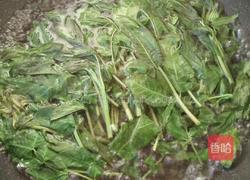 香椿炒鸡蛋的做法图解2