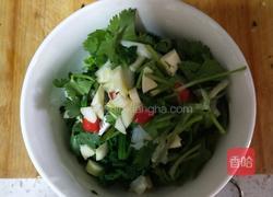 凉拌芹菜叶的做法图解6