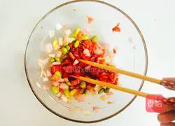 Illustration of how to make cabbage meat rolls 2