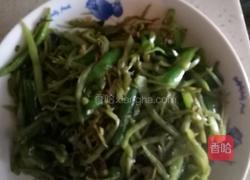 辣椒炒猪耳豆角的做法图解4