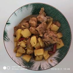 土豆炖鸡腿的做法[图]