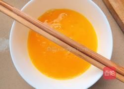 苦瓜炒鸡蛋的做法图解2