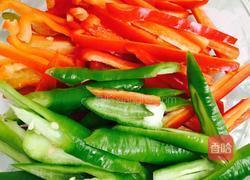 家常版香菇青椒的做法图解2
