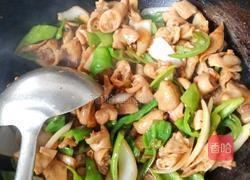 尖椒肥肠的做法图解3