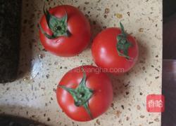 西红柿肉蛋汤的做法图解1