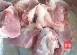 土茯苓红豆鸭汤的做法图解1