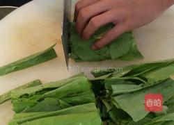 豆豉鲮鱼油麦菜的做法图解1