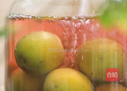 青梅酒||人随时光各自远,蓦然回首,却把青梅酿美酒的做法图解4