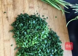 韭菜馅饼的做法图解1
