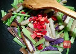茄子芹菜的做法图解12