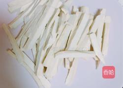 豆腐干炒芹菜的做法图解2