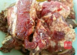 排骨酸菜馅蒸饺的做法图解4