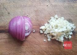 辣炒花甲的做法图解1