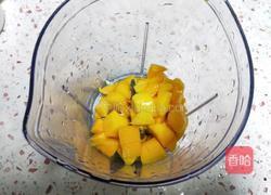 芒果酸奶奶昔的做法图解3