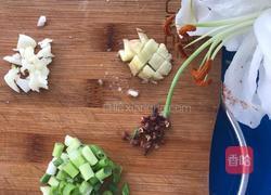 西葫芦炒鸡蛋的做法图解3