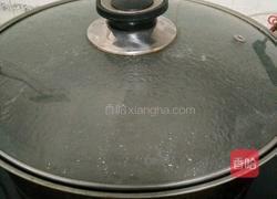 椰汁火龙果西米露的做法图解2