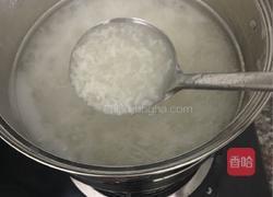皮蛋瘦肉粥。的做法图解3