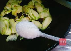 毛豆木耳烧丝瓜的做法图解8