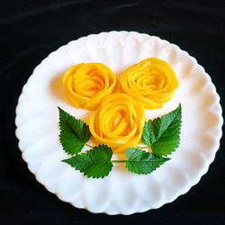 芒果玫瑰花的做法[图]