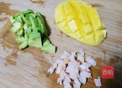 薯片牛油果大虾的做法图解2