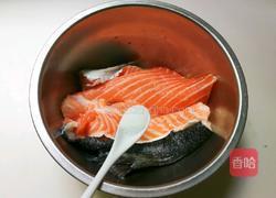 花椒三文鱼骨的做法图解3