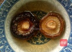 胡萝卜瘦肉炒粉丝的做法图解3