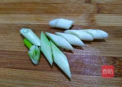 莴笋仔姜胡萝卜炒香肠的做法图解10