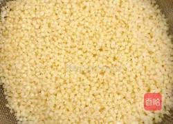 小米芹菜肉丸子的教学的做法图解5