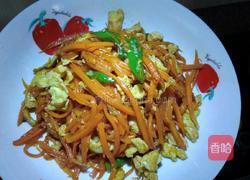 胡萝卜丝炒鸡蛋的做法图解10