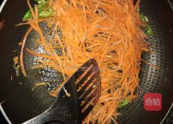 胡萝卜丝炒鸡蛋的做法图解6