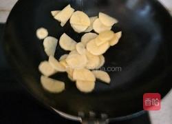 土豆炖海带的做法图解2