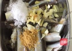 油炸小白条的做法图解2