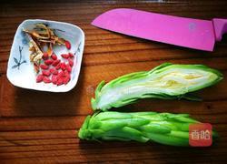 霸王花炖乌鸡的做法图解1